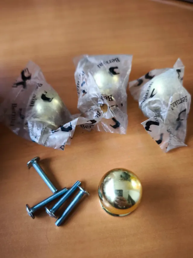 Lote 4 pomos bola latón pulido 25mm