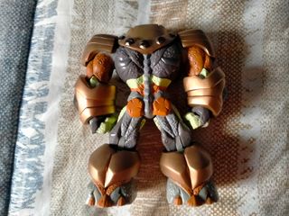 Gormiti Figura Señor de la Tierra 12 cm