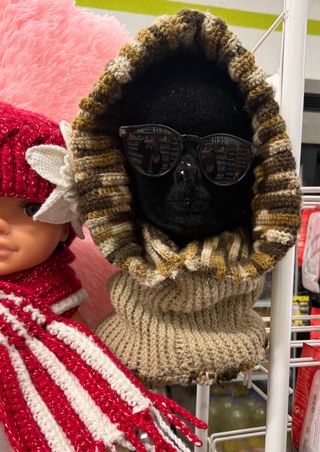 Set di cappelli e sciarpe in maglia