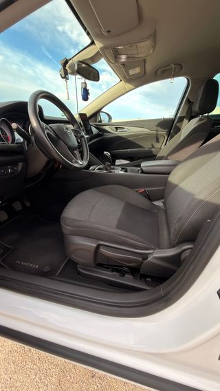 Opel insignia GRAN SPORT,Motor 1,6 CV 140,Diesel