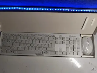 Microsoft Bluetooth Ratón + Teclado Alemán