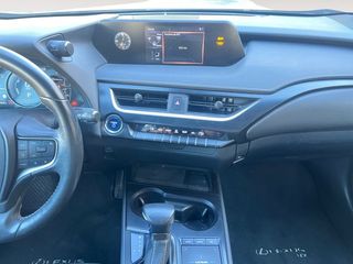 Lexus UX 2.0 250h Business