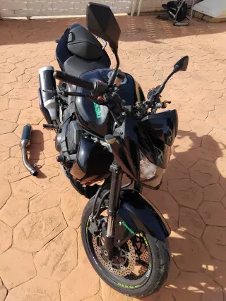 Kawasaki Z750 Naked 2007 con 47.305 km