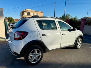 Dacia Sandero 2015