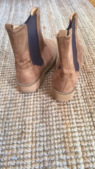 Botines Chelsea Piel Azarey Camel/Beige