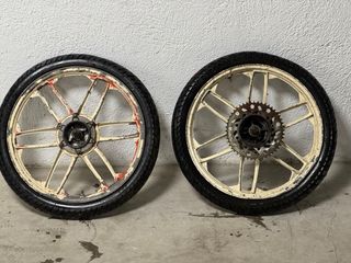 Llantas de Mobylette Cady E14