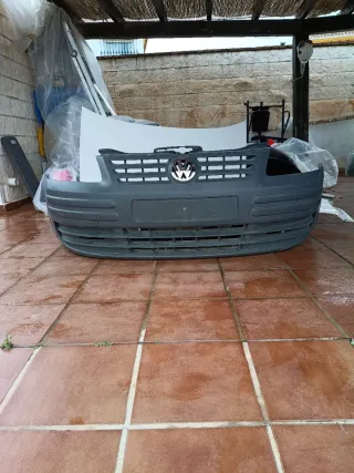 Paragolpes y panel delantero VW Caddy