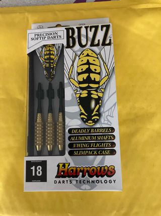 Juego de dardos Harrows Buzz 18g