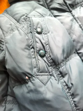 Cazadora acolchada mujer verde con cinturón