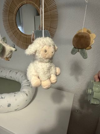 Móvil musical carrusel cuna Little Dutch farm