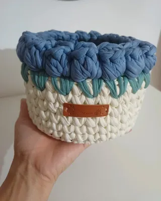 Cestino uncinetto decorativo