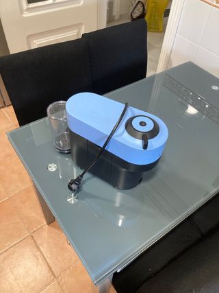 Cafetera Nespresso Vertuo Azul