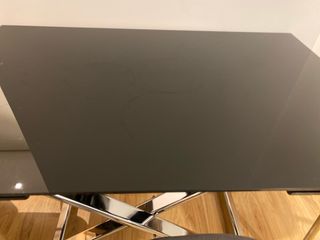 Mesa de cristal extensible y elevable negra