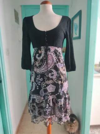 Vestido El Corte Inglés negro y morado