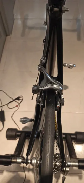 Bicicleta de carretera y rodillo