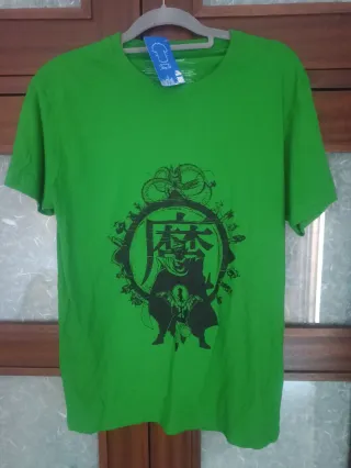 Camiseta verde con estampado japonés