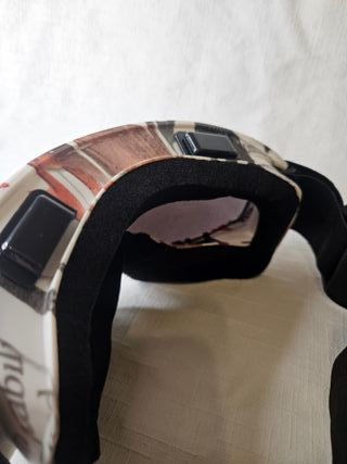 Gafas de esquí con diseño llamativo