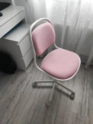 Silla de escritorio infantil rosa Ikea