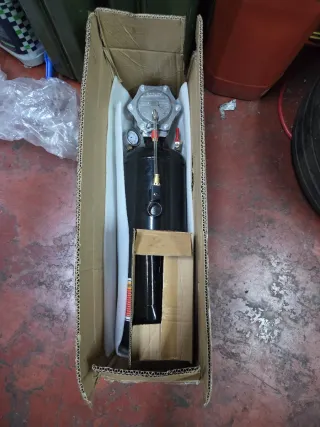 Calderín Neumático Negro