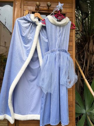 Disfraz capa y vestido Zara 11-14 años