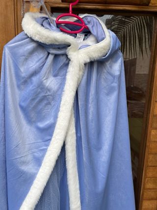 Disfraz capa y vestido Zara 11-14 años