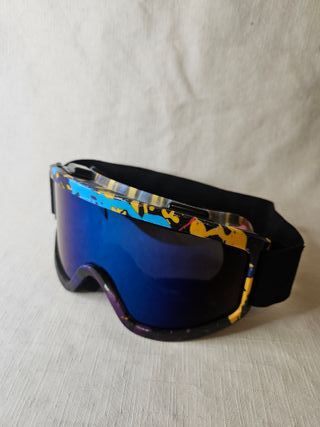 Gafas de esquí con diseño colorido