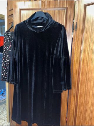 Vestito in velluto nero