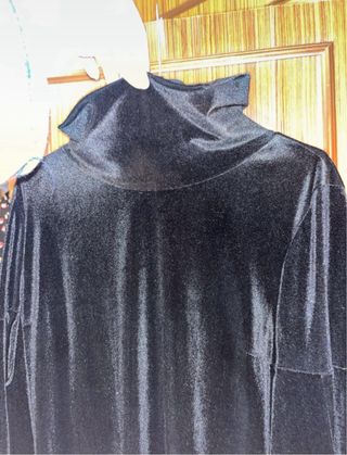 Vestito in velluto nero