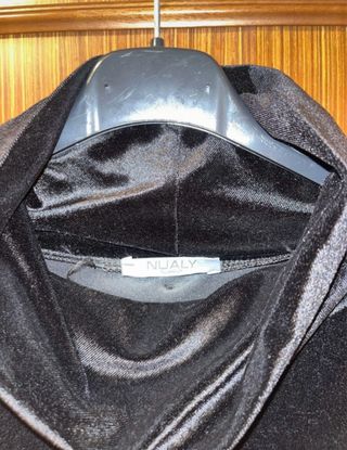 Vestito in velluto nero