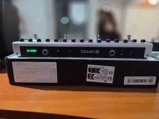 M-Wave TANK-B Pedalera Multiefectos Bajo