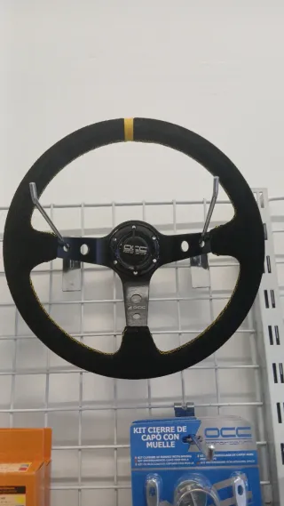 Volante deportivo Occ desplazado