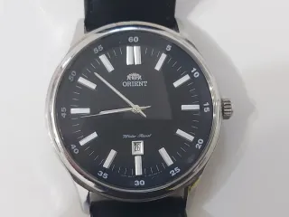 Orologio Orient grande al quarzo