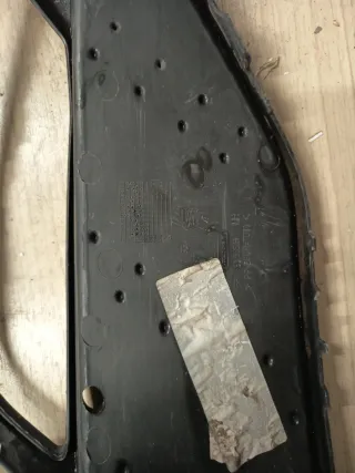 Rejilla Parachoques Seat Leon FR Izquierda año2020