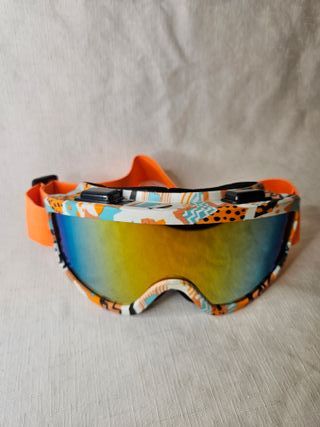 Gafas de esquí con diseño colorido