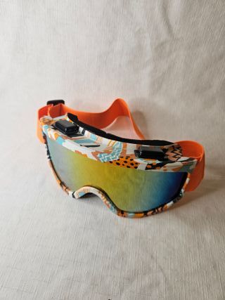 Gafas de esquí con diseño colorido