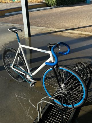 Bicicleta Fixie KAMIKAZE.