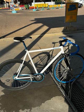 Bicicleta Fixie KAMIKAZE.