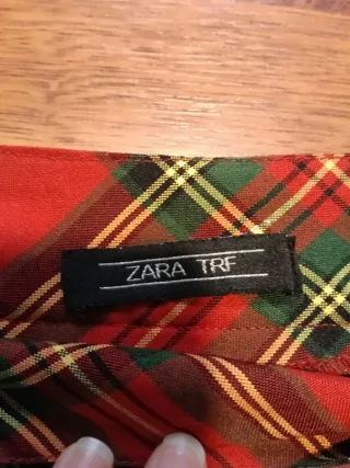 Falda Zara cuadros roja verde T.34