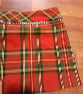 Falda Zara cuadros roja verde T.34