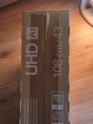 Televisor LG UHD AI 43UT73