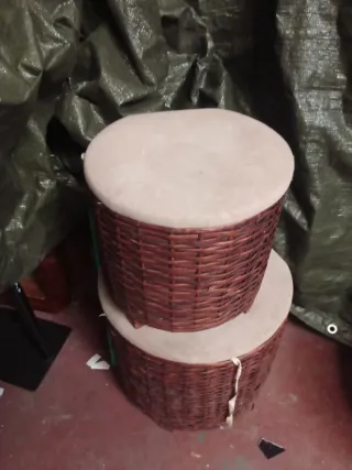 Taburete de almacenaje natural uno grande y peque