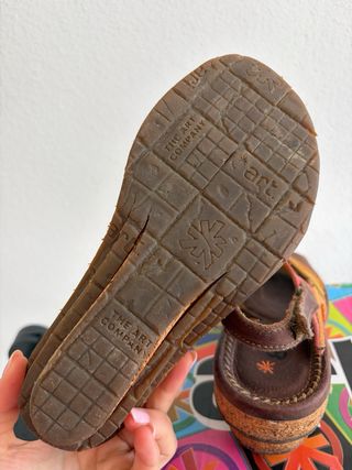 Sandálias The Art Company Castanho/Vermelho