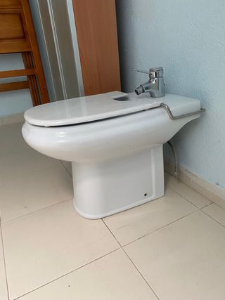 Conjunto baño: lavabo, váter y bidé
