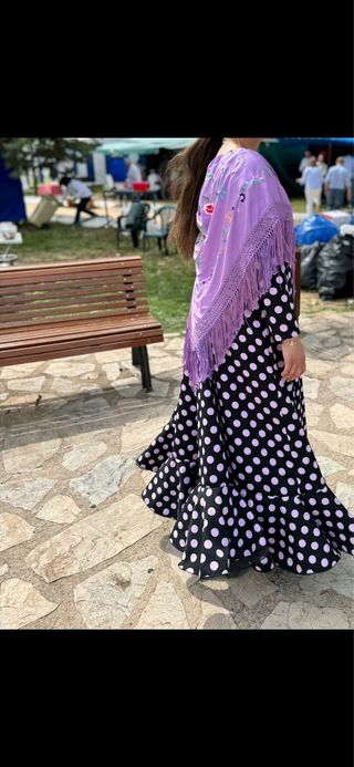 Vestido Flamenca Negro con Lunares Morados