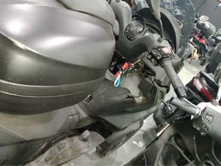 Piaggio MP3 300 Deep Black