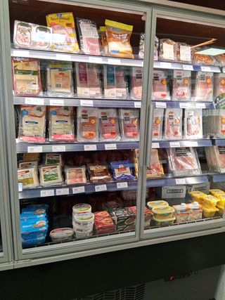 Due Frigoriferi da Supermercato (Mural frigorifico)