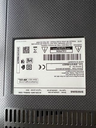 Smart TV Samsung Negra y Plateada