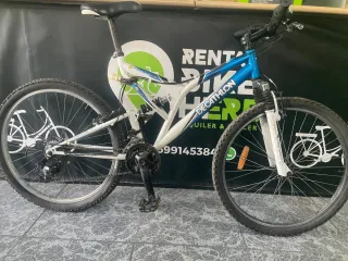 Bicicleta Decathlon Montaña Blanca y Azul