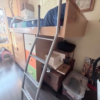 Cama litera con armario y cajonera