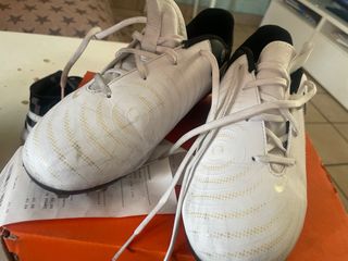 Botas Futbol niño Nike Phantom JR Talla 36.5